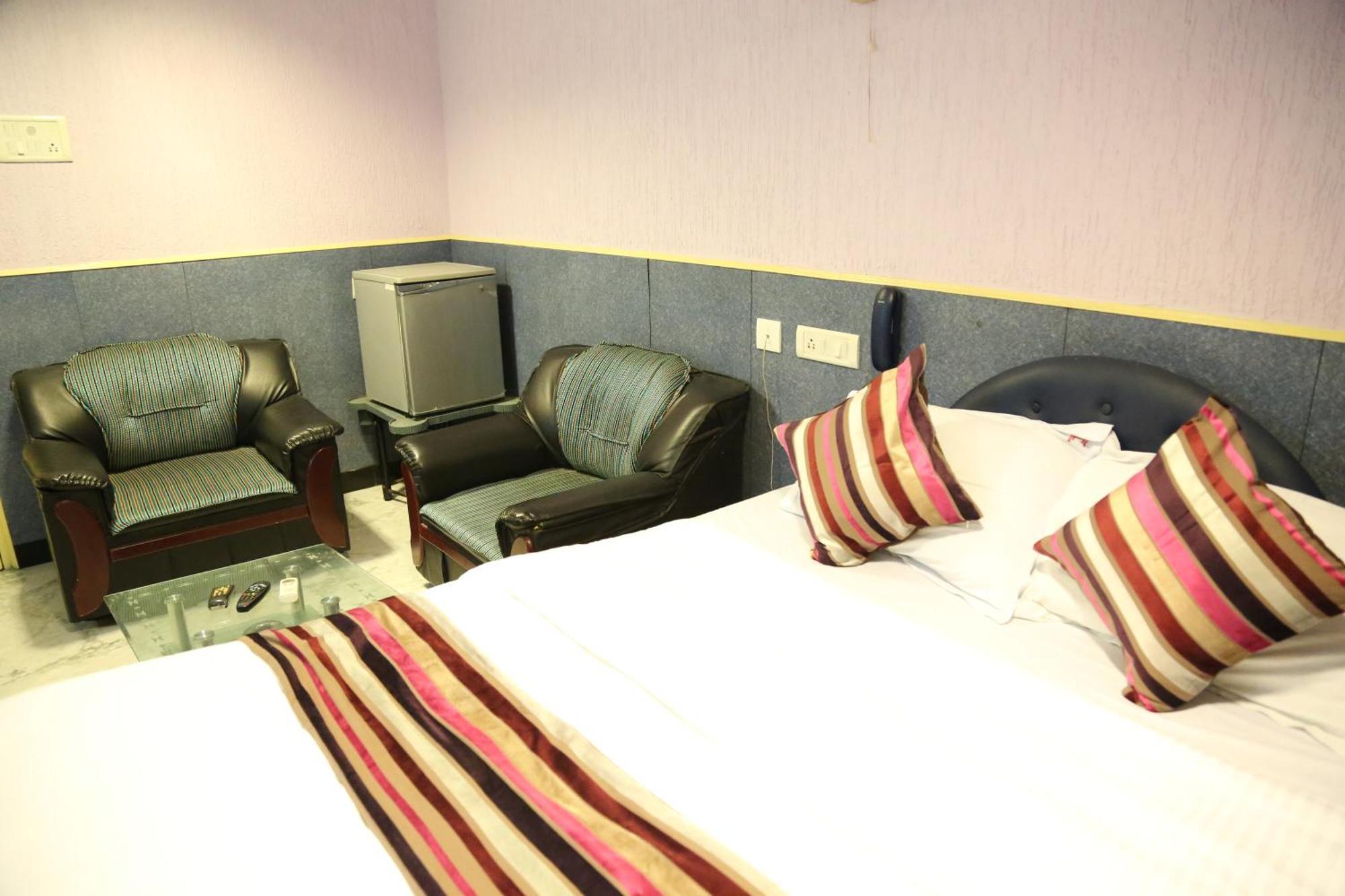 Rmc Travellers Inn Chennai Rum bild